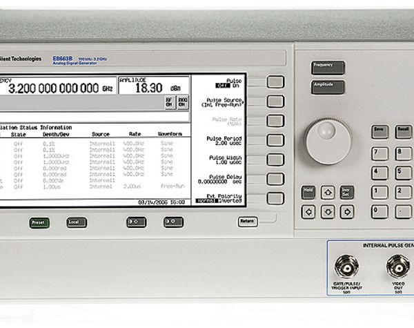 E8663B Analog Signal Generator